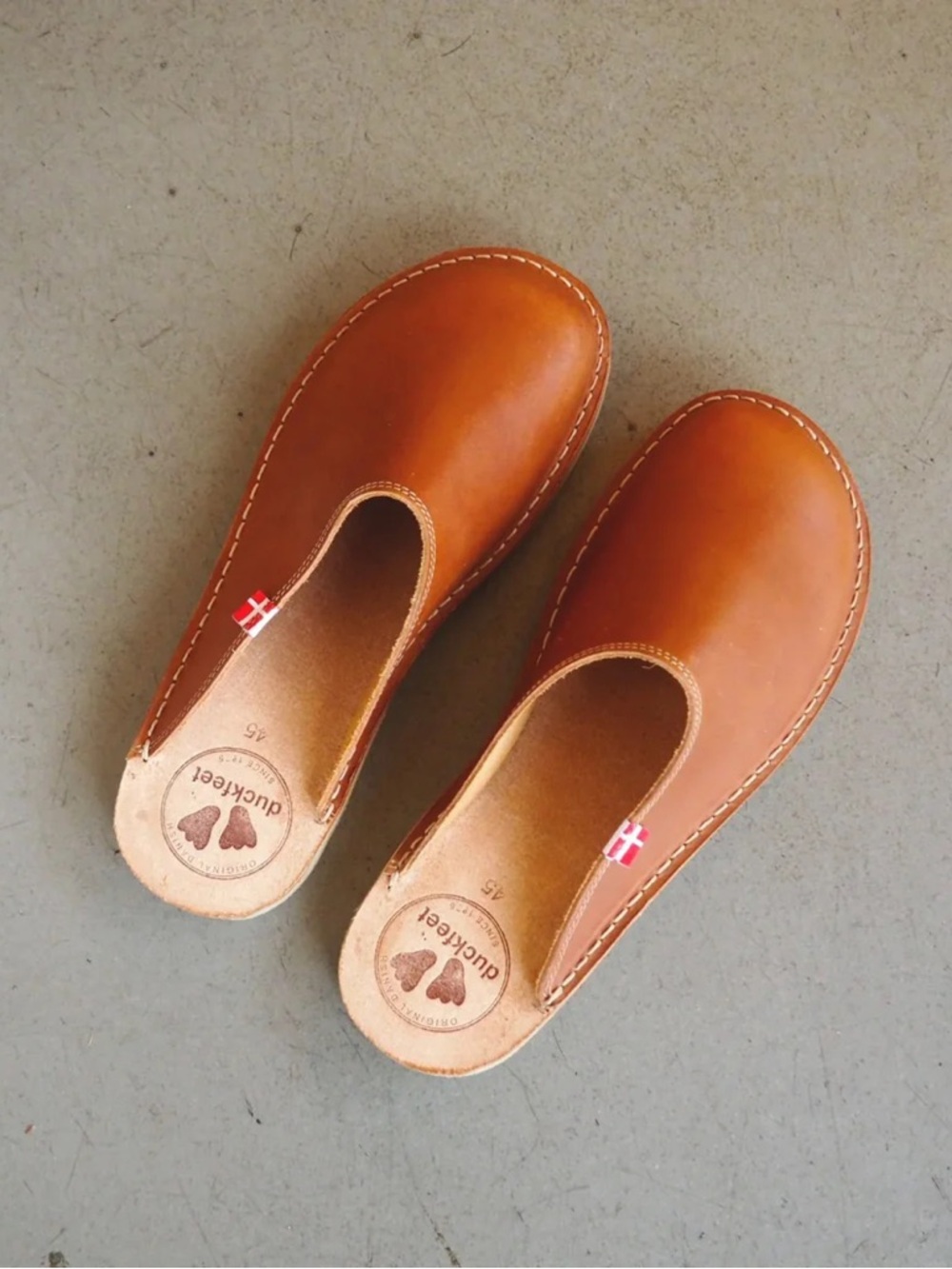 Women’s Slip-On Leather Clogs in Cognac Brown